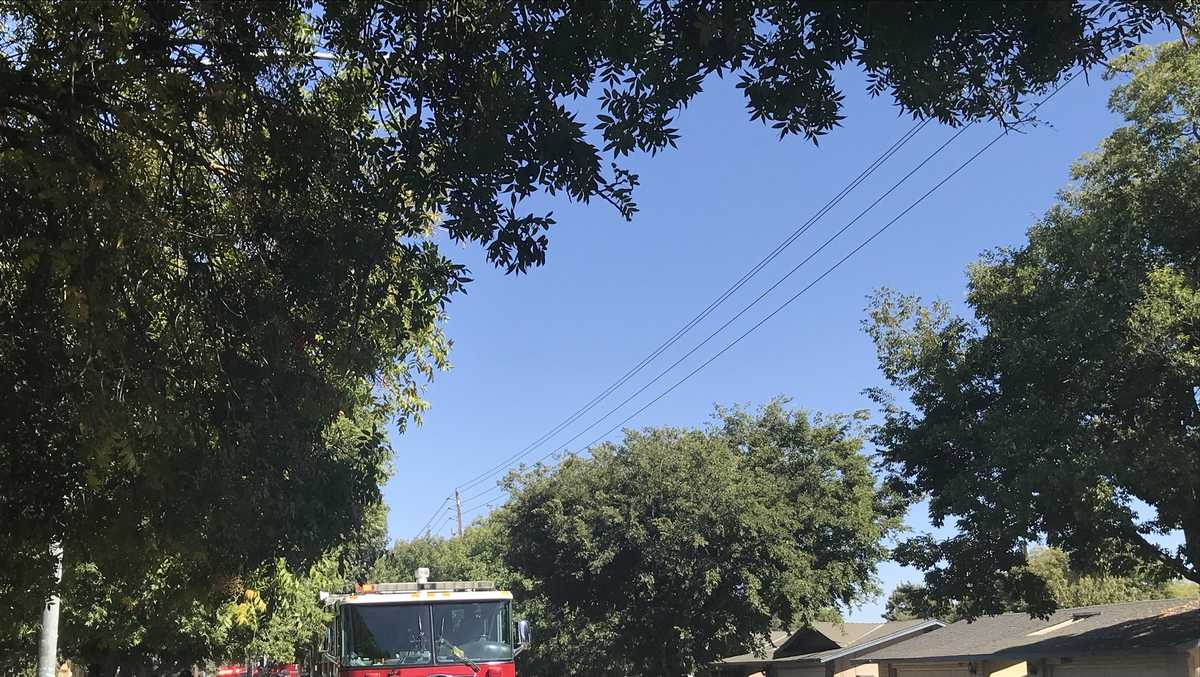 Person found dead after Modesto duplex catches fire