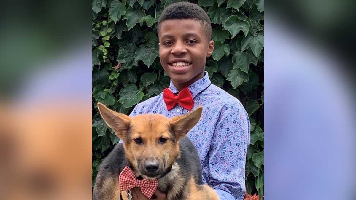 Teen makes adorable bow ties to help get shelter dogs and cats adopted