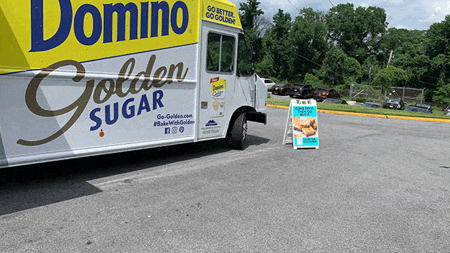 Domino Golden Sugar Food Truck