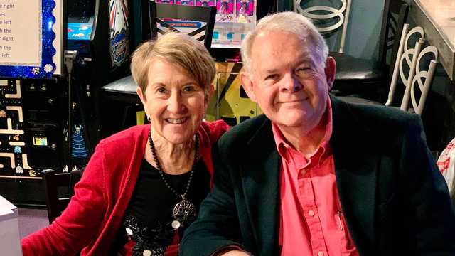 Couple celebrating 50th wedding anniversary among those killed in deadly Amtrak derailment - Vimarsana News