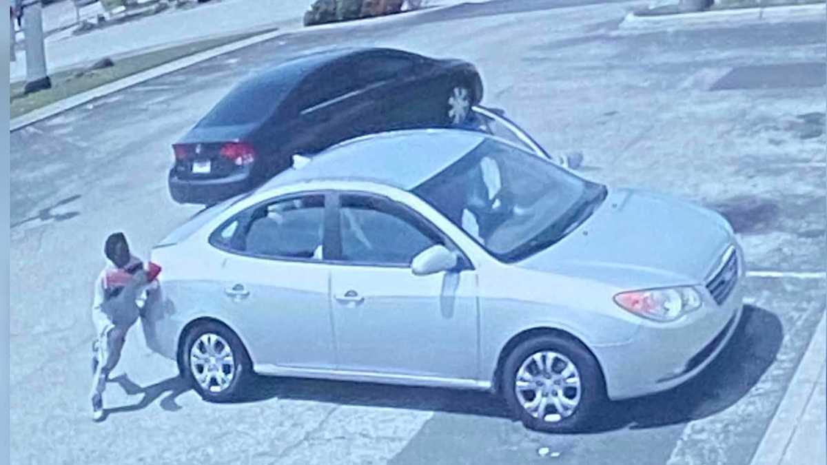 CAUGHT ON CAMERA: 2 people steal DoorDash driver's car outside of ...