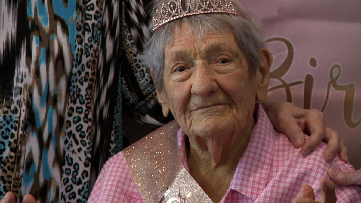 Clinton Woman Celebrates 100th Birthday