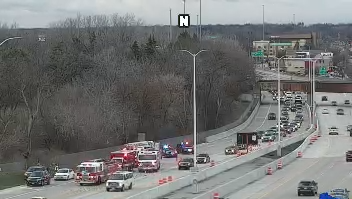 Fatal crash shuts down I-43 southbound at Hampton Avenue for hours - Vimarsana News