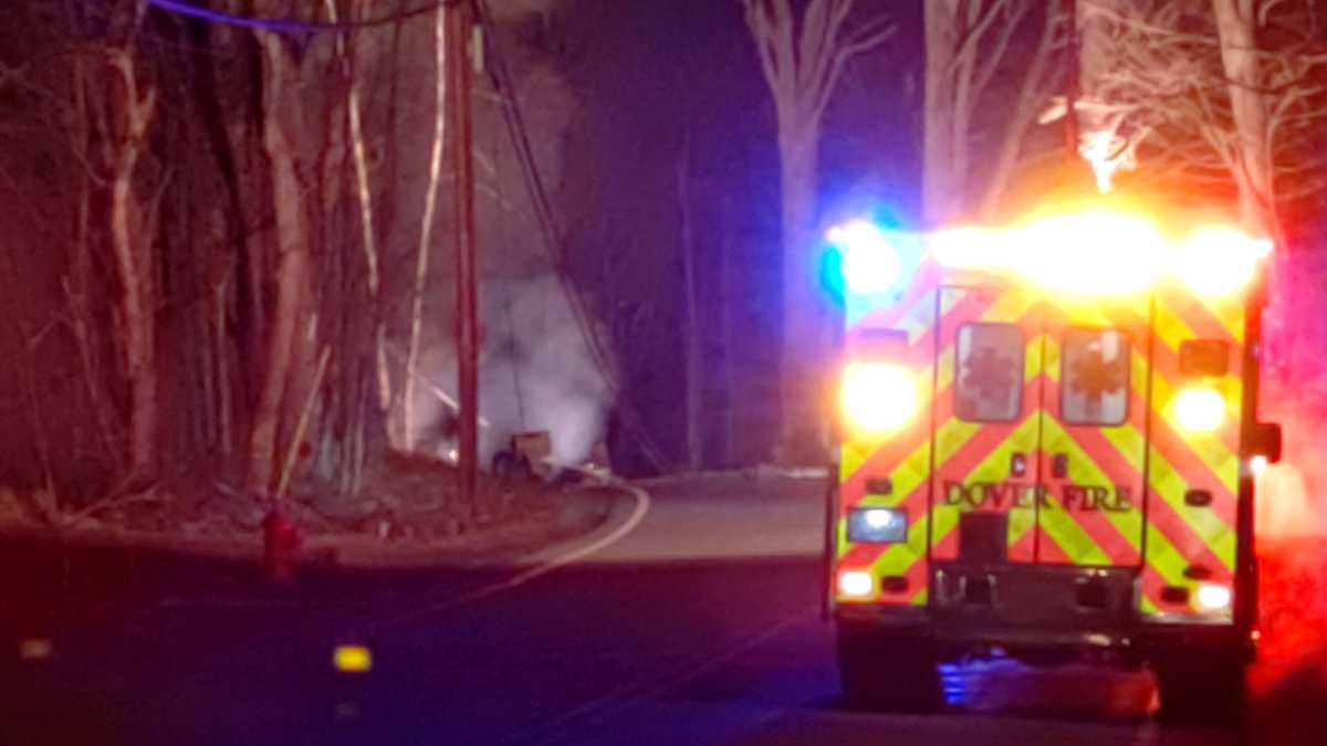 2 killed in crash that sparked fire in Dover, NH, police say