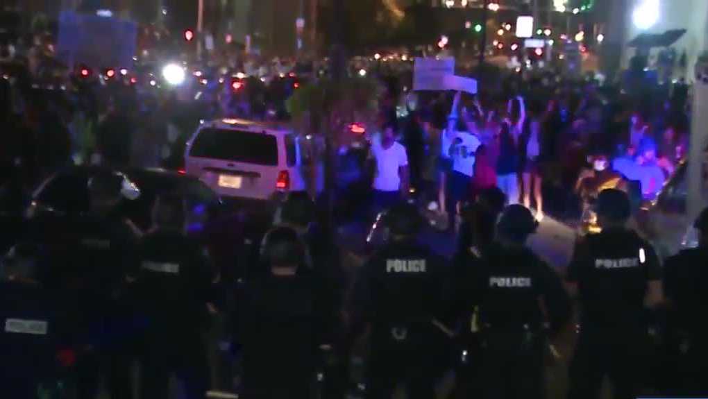 Critics worry Kentucky 'riot' bill will ensnare protestors and stifle ...