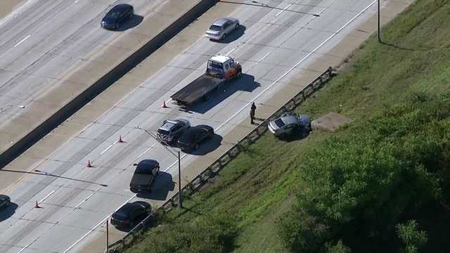 ﻿Coroner names Louisville man who died in crash on Watterson ﻿Expressway - Vimarsana News
