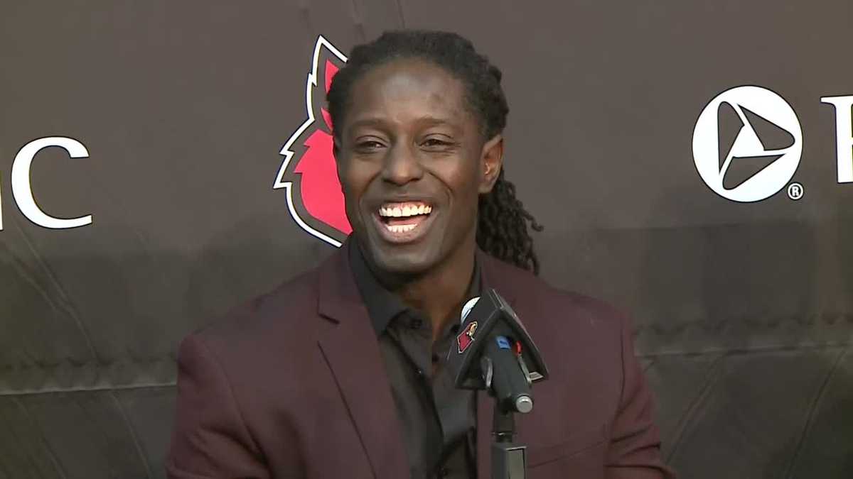 Satterfield Brings Deion Branch Back to Louisville as the Director of  Player Development - University of Louisville Athletics