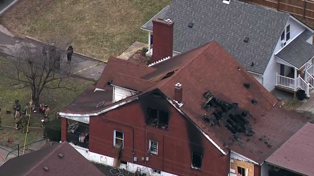 1 dead, child injured after house catches fire near Iroquois Park