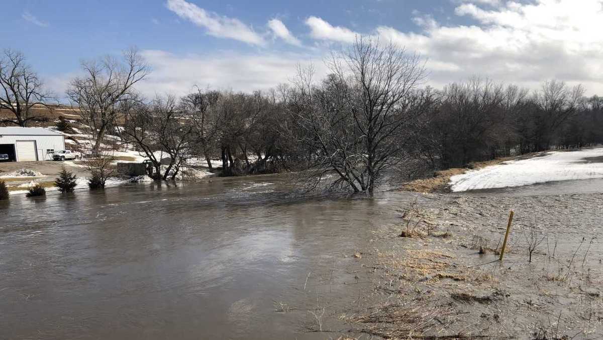 Underwood shuts down main sewer station due to flooding