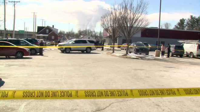 3 killed in shooting outside Kentucky driver licensing office