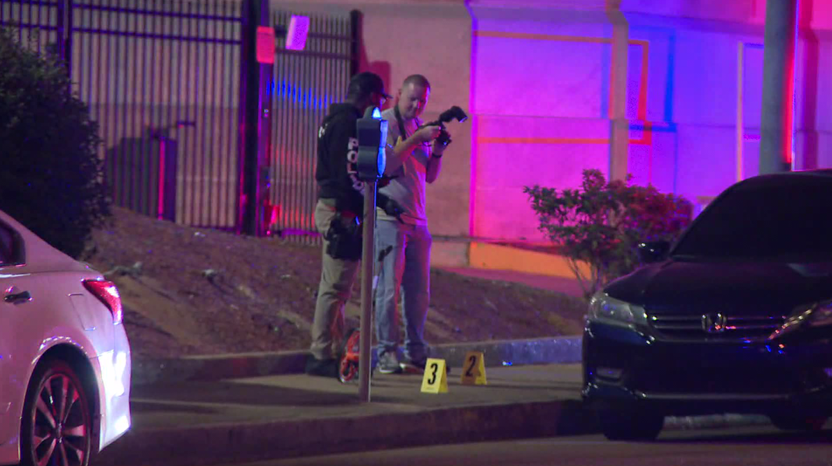Capitol police search for suspects in overnight shooting
