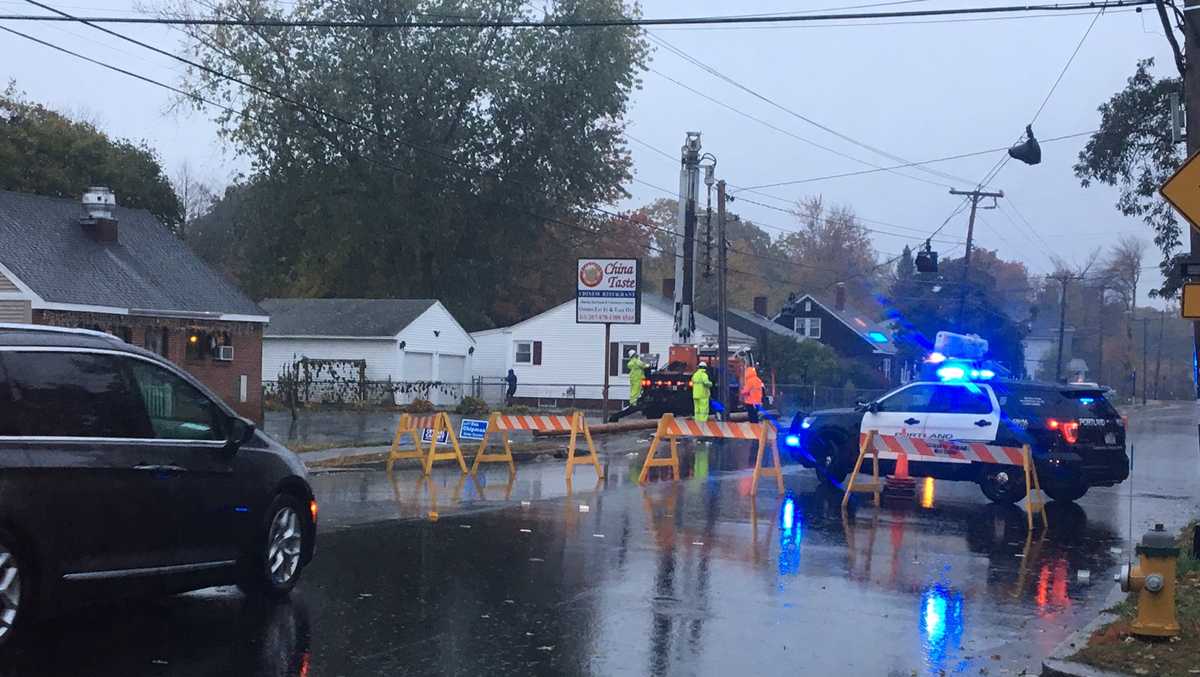 Crash knocks down utility pole on Washington Avenue in Portland