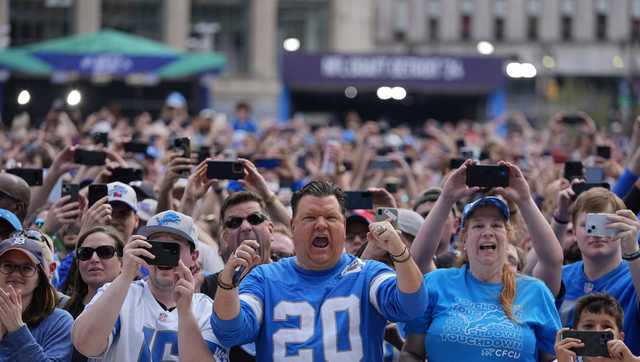 NFL draft attendance record set in Detroit - Vimarsana News