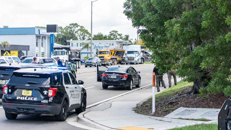 Photos: Truist Bank robbery scene near Page Field Commons in south Fort ...