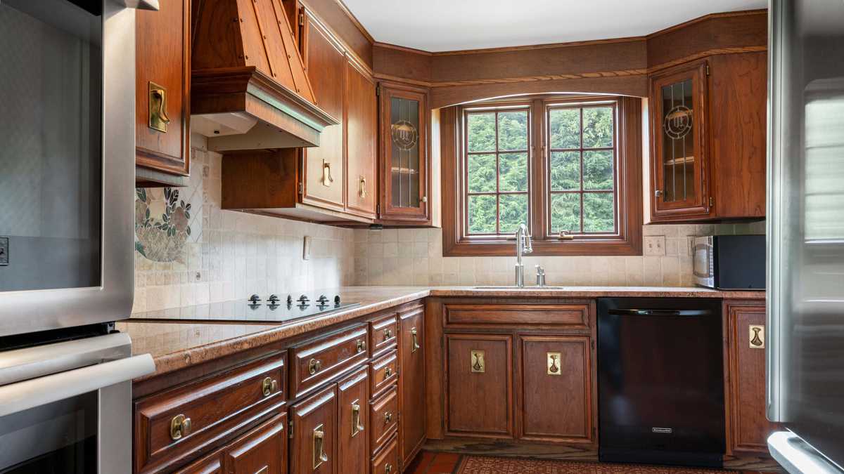 $2.7M Needham home sits on waterfront of Charles River