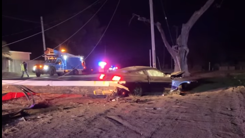 Dui Driver Crashes Into Power Pole In Salinas Causes Power Outage Spd