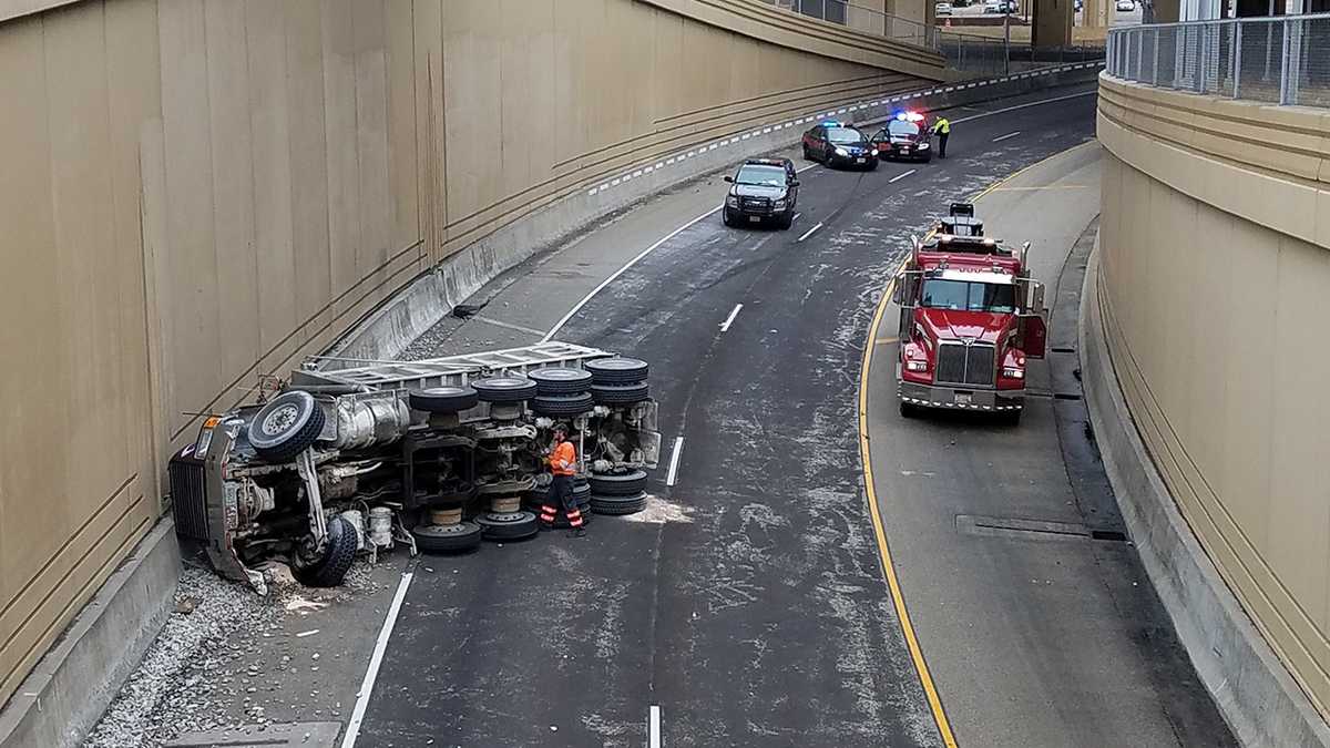 Marquette Interchange ramp reopens after dump truck rollover