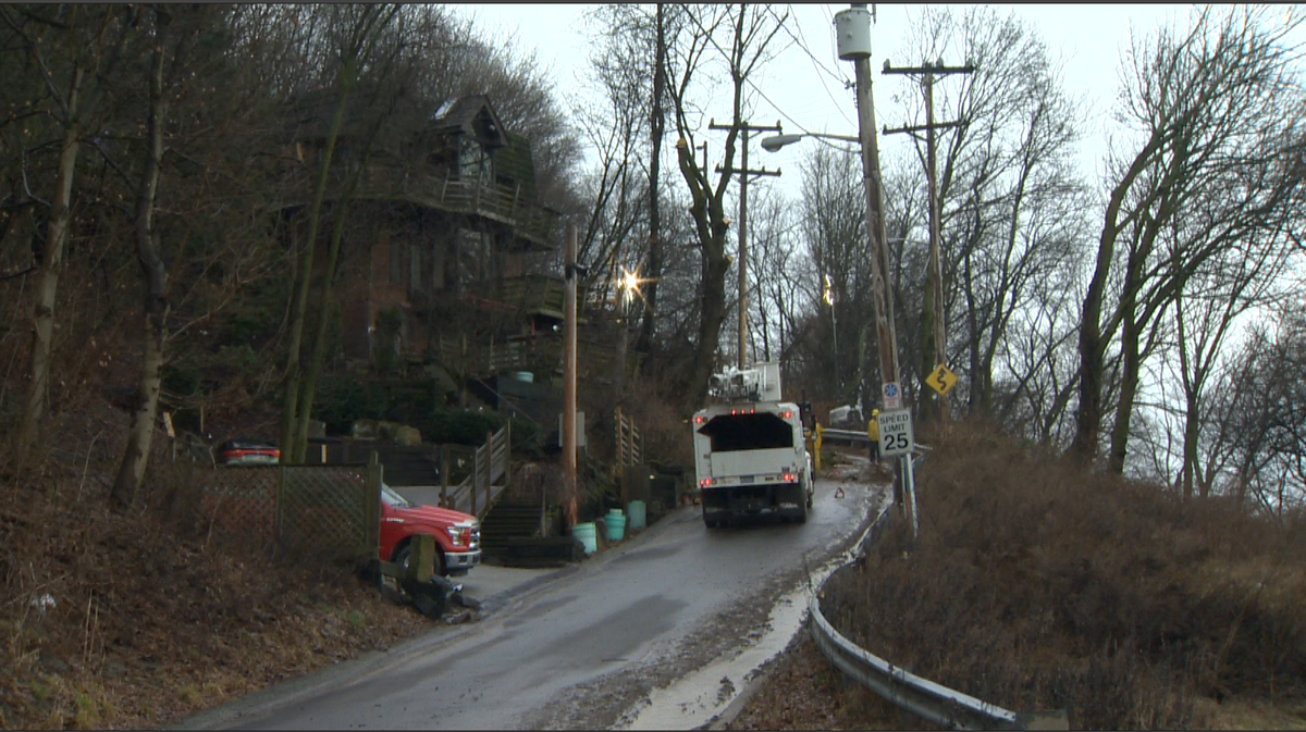 Duquesne Heights landslides forces evacuations