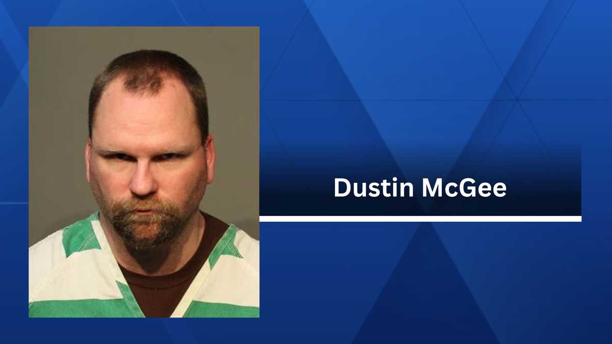 Iowa bounty hunter arrested for allegedly impersonating officer, damaging property during illegal searches