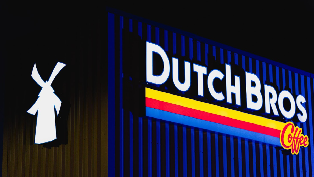 Dutch Bros coffee drive-thru opens first Louisville location