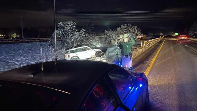 Mass. man charged with DWI after driving wrong way in NH, police say - Vimarsana News