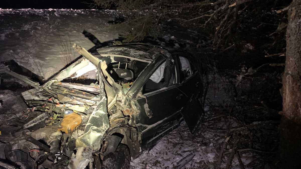 Driver runs mile in bitter cold looking for help after car crash