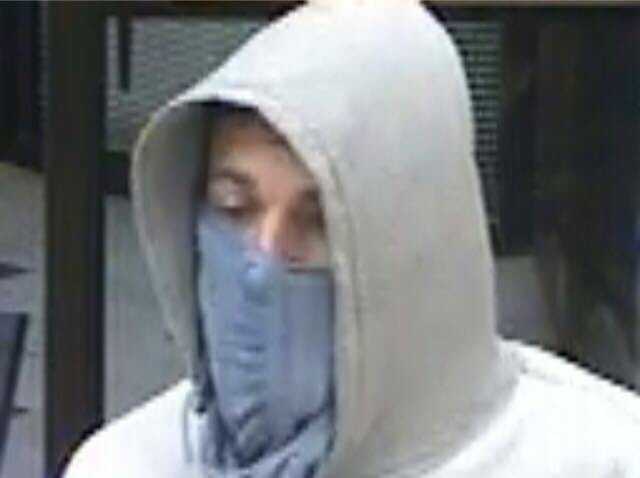 Omaha police seek help identifying suspect in bank robbery - KETV