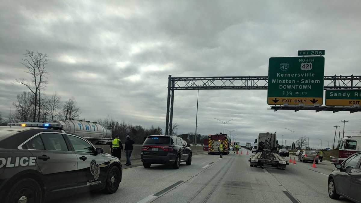 Interstate 40 Crash Closes 3 Of 5 Lanes For Tuesday Evening Drive