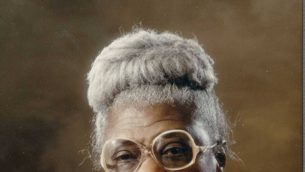 CityLine Examining Elma Lewis