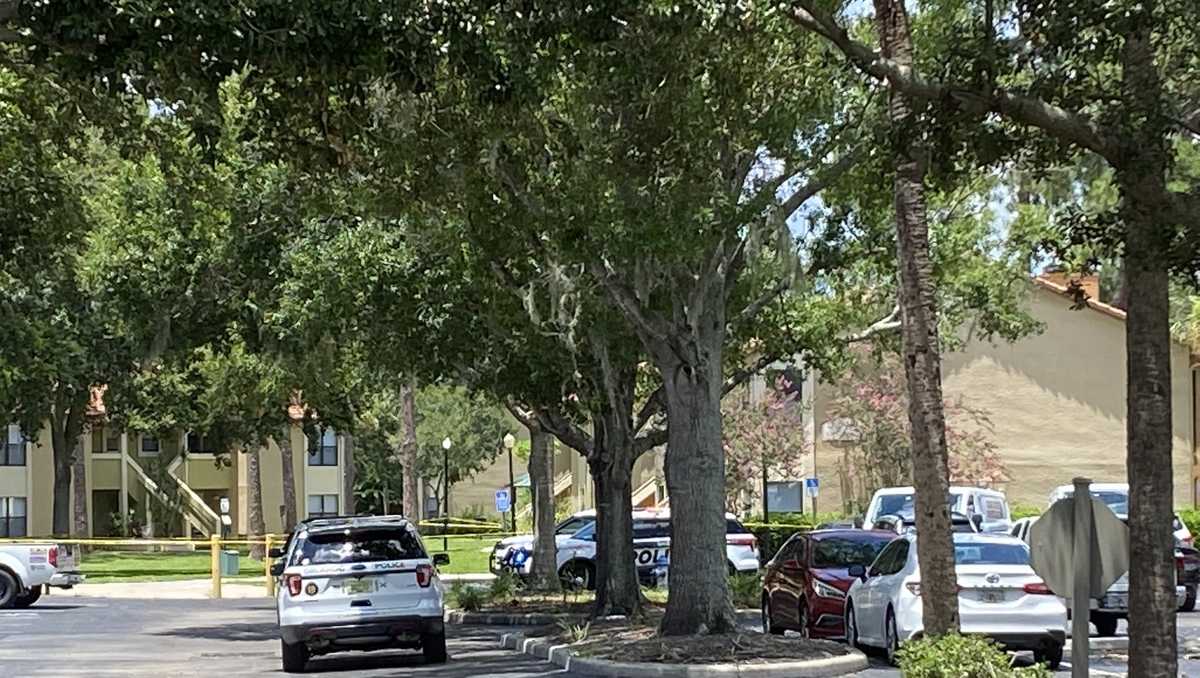 Man in critical condition after shooting at Orlando apartment complex