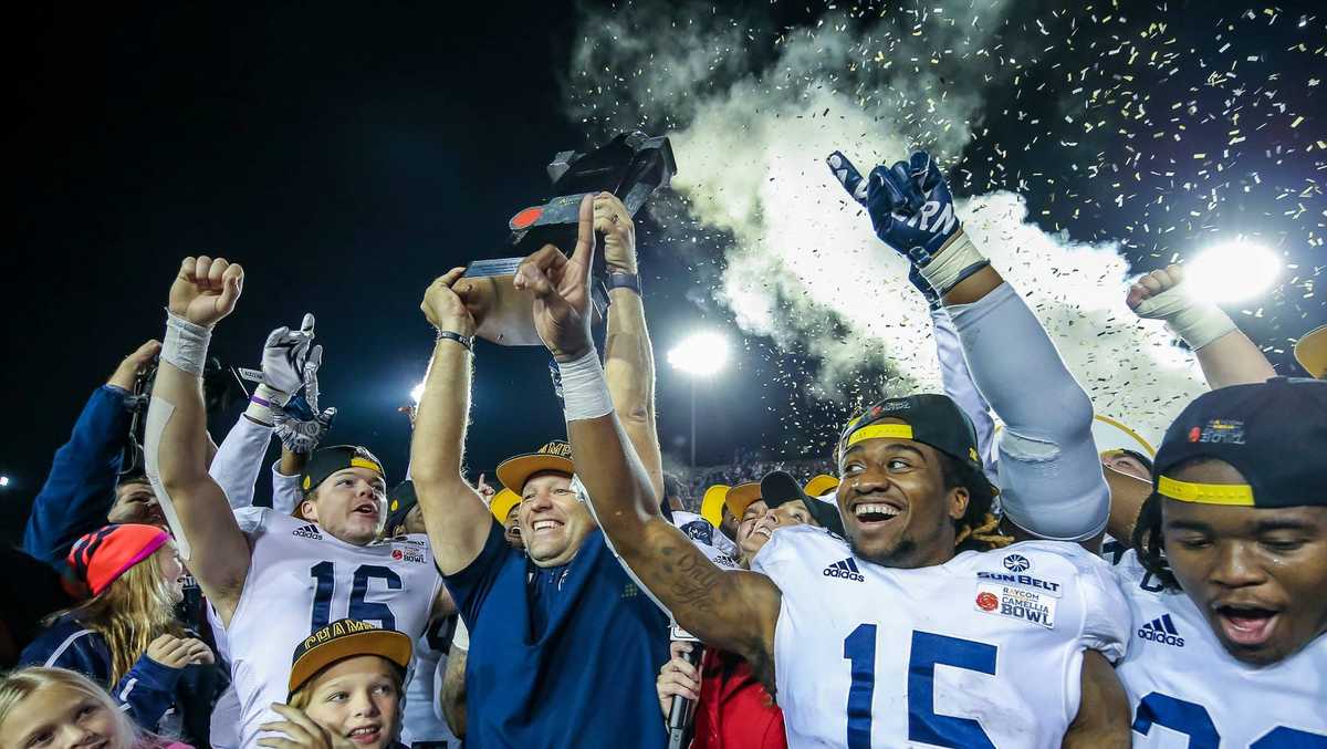 Eagles Hit The Field on Day Two at the Camellia Bowl - Georgia