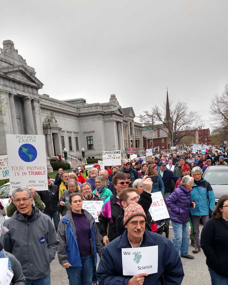 Thousands gather for Earth Day "March for Science"