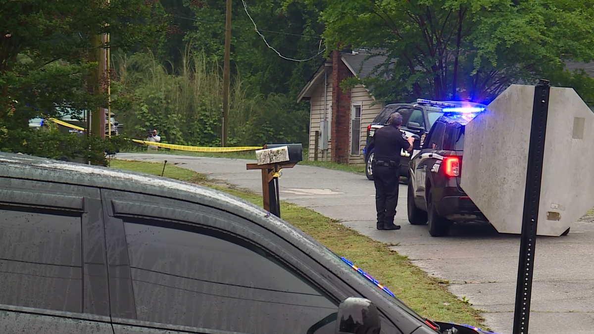 South Carolina: Man found dead in front yard of home