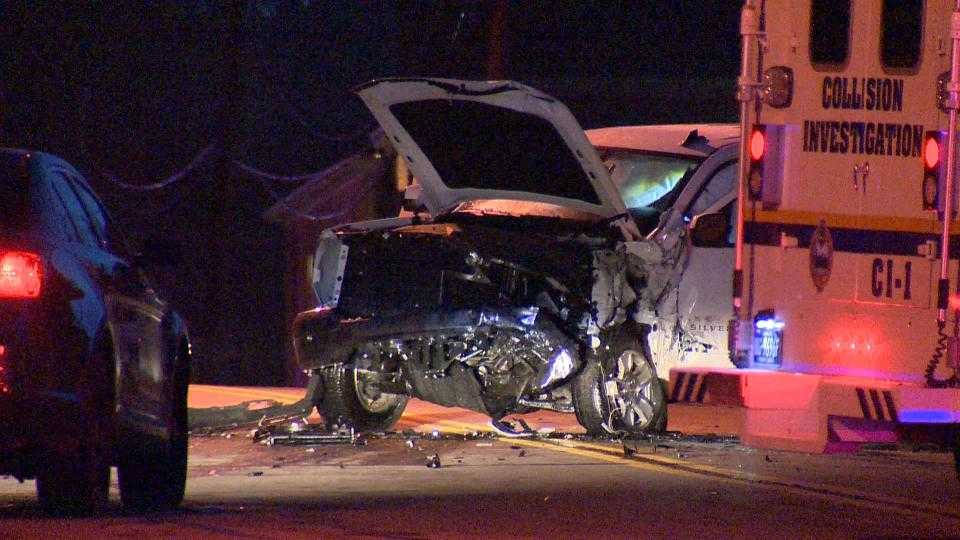 Driver, woman flee from scene of fatal, head-on crash in Homewood ...