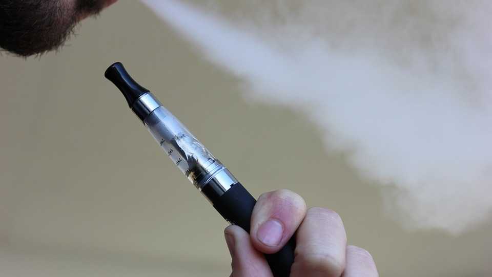 Benton County Jail could sell Ecigs to inmates