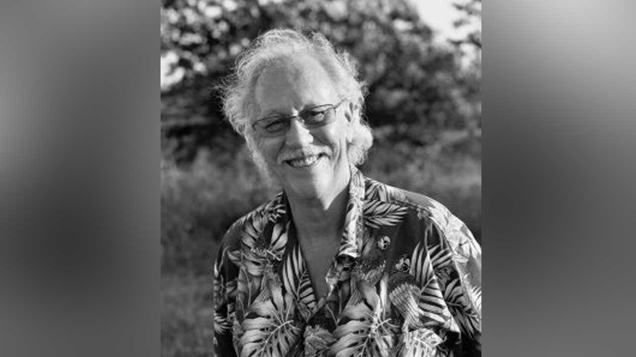 Kentucky author and 'Merry Prankster' Ed McClanahan dies at 89 - Vimarsana News
