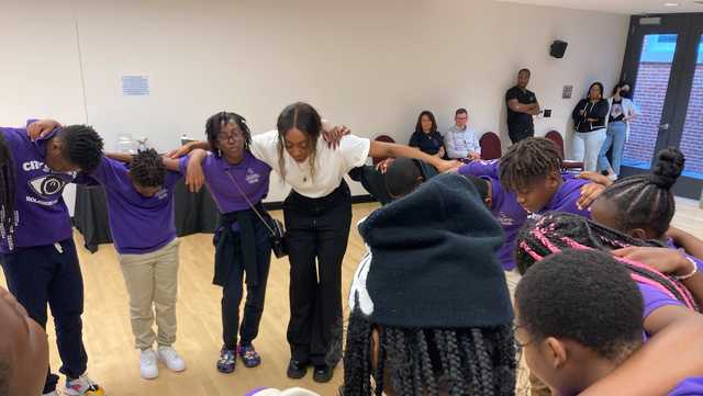 Saturday Night Live comedian visits Baltimore City school - Vimarsana News