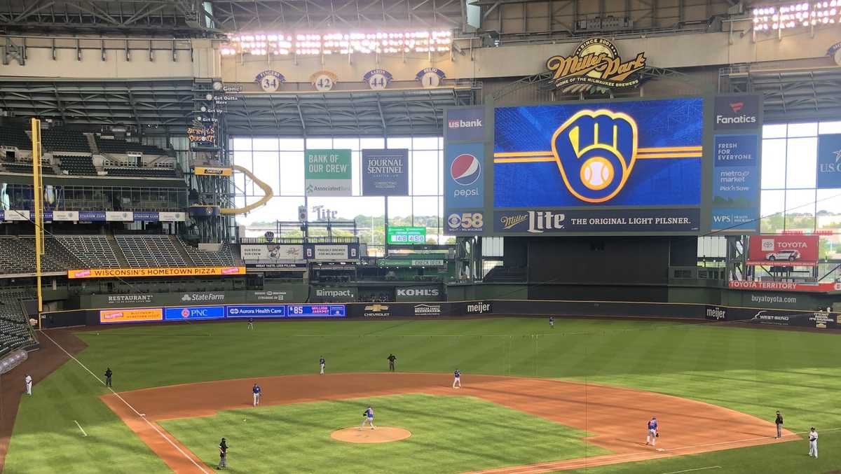 Milwaukee Brewers call up Jace Peterson to replace Keston Hiura on