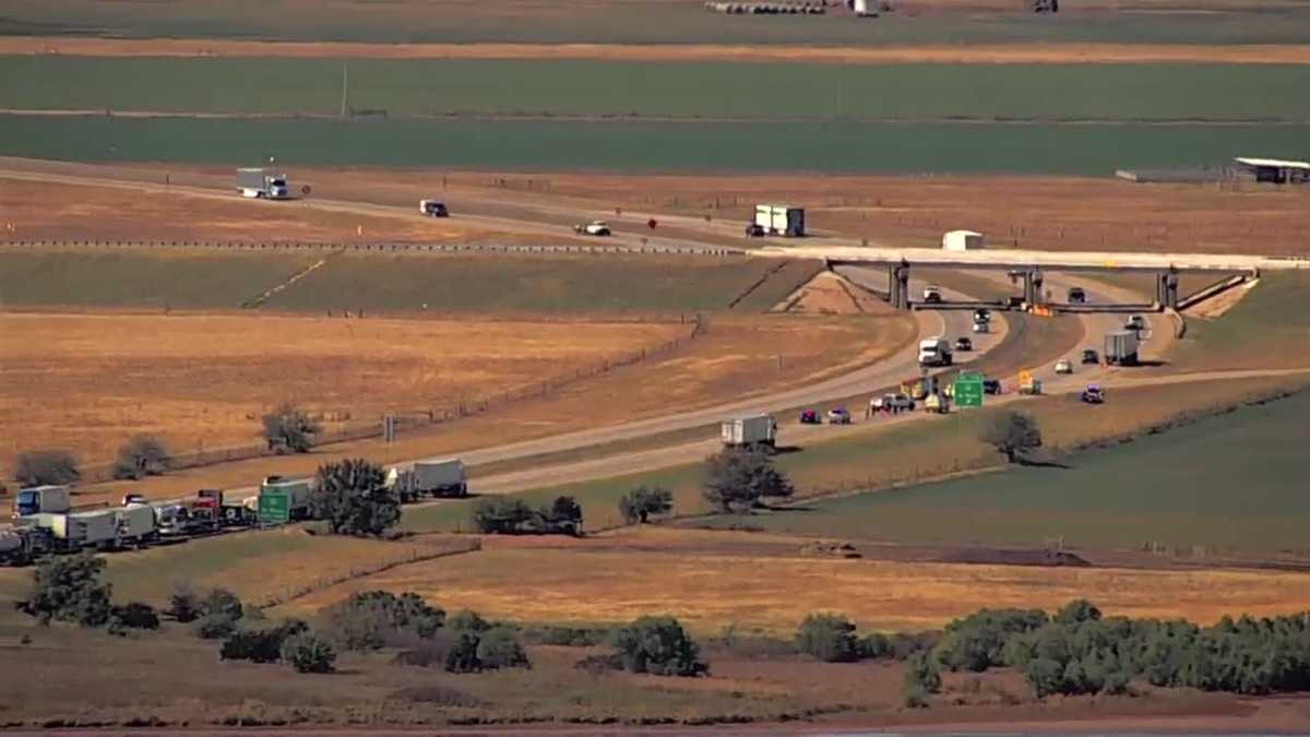 Person killed in crash involving semi-truck on I-40 in Canadian County ...