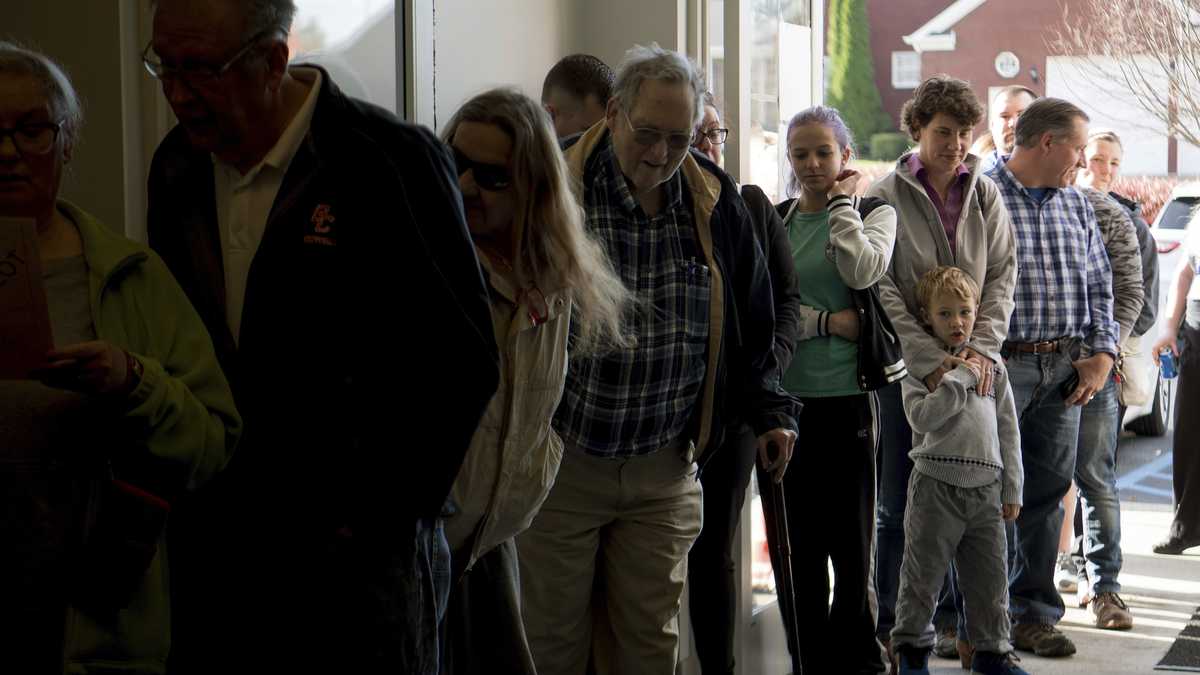 Photos: Americans turn out in record numbers for midterm elections