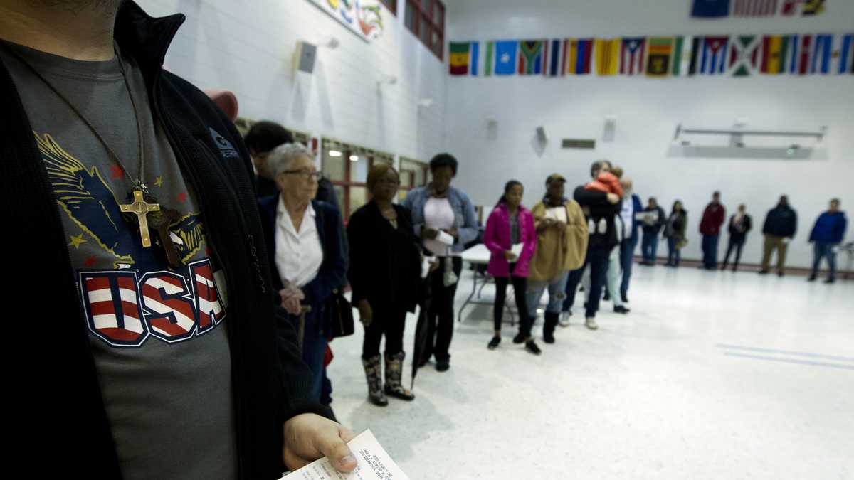 Photos: Americans turn out in record numbers for midterm elections