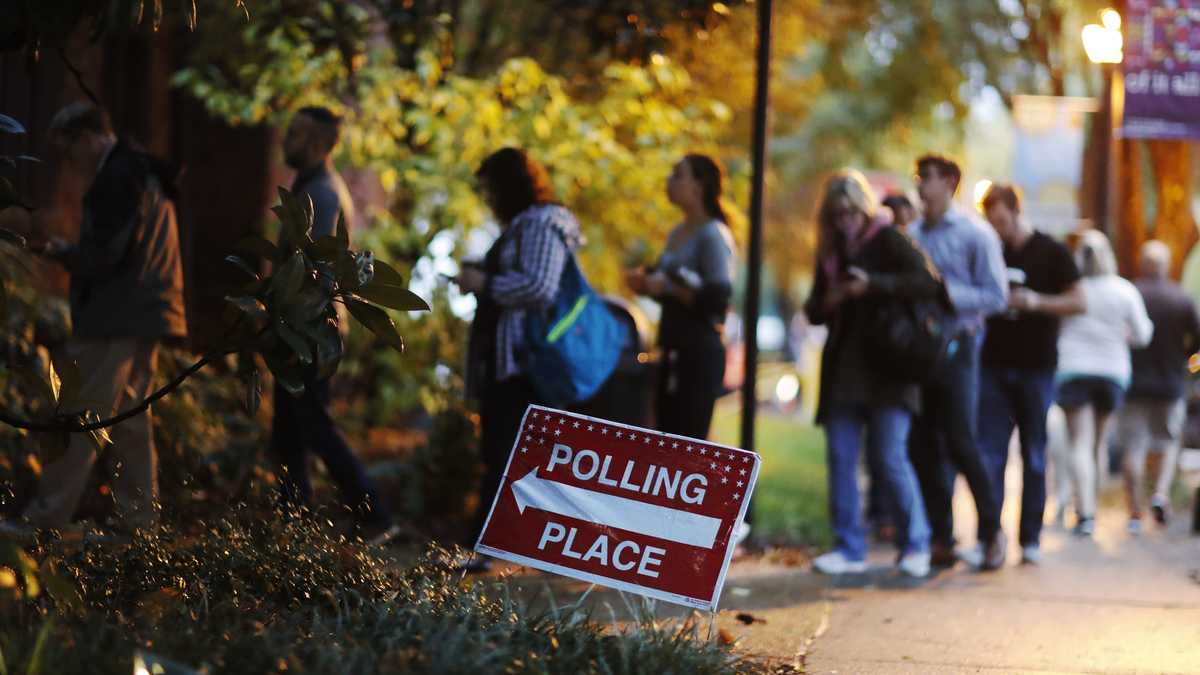 Photos Americans Turn Out In Record Numbers For Midterm Elections 