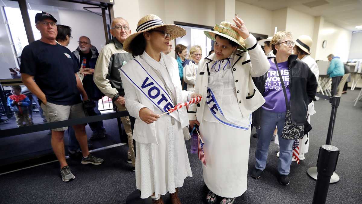 Photos: Americans turn out in record numbers for midterm elections