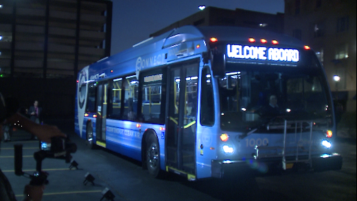 Milwaukee County Transit debuts all-electric bus