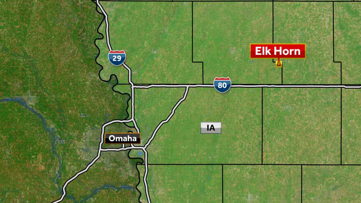 Officials Iowa man threatened selfharm before house fire