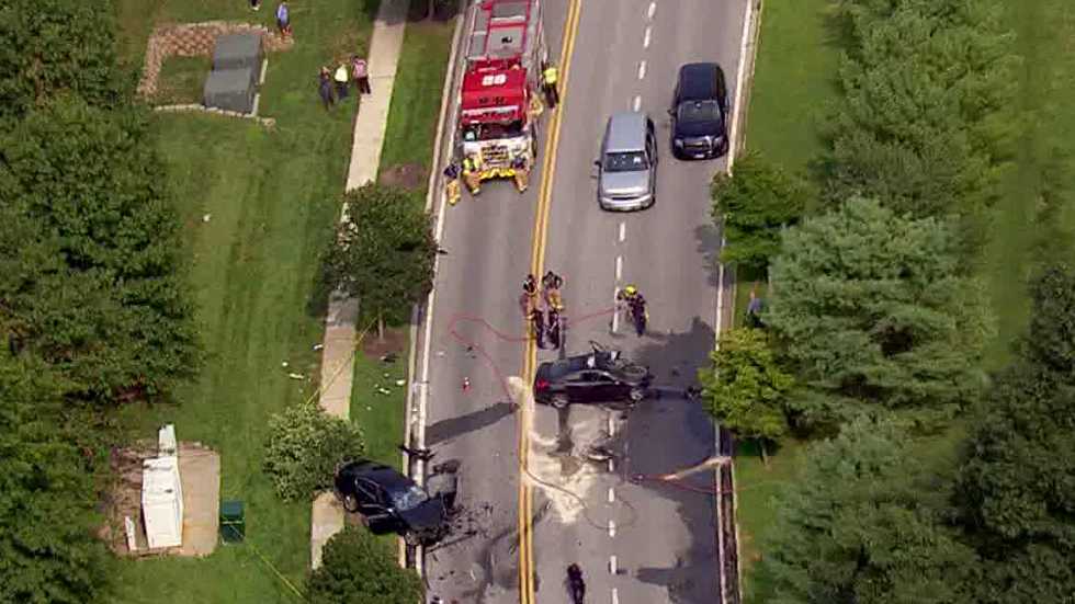 2 drivers seriously injured in headon crash in Ellicott City area