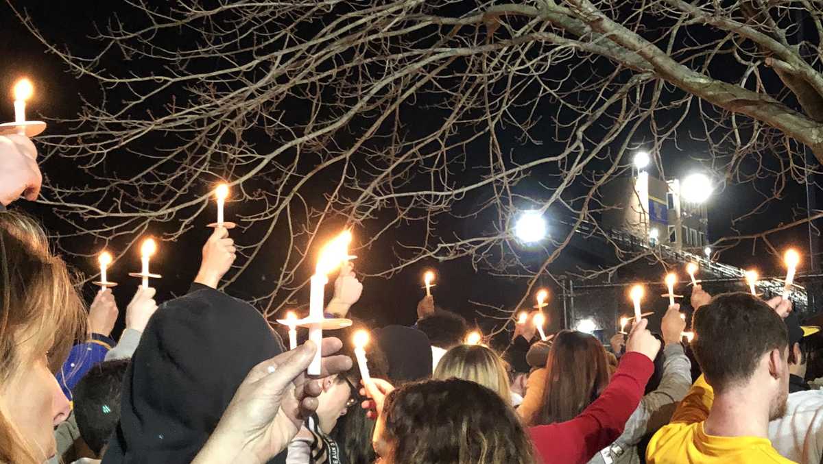 Studentathlete who died unexpectedly is remembered at vigil in West Mifflin