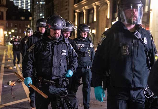 Police were called out to clear a pro-Palestinian protest camp at Emerson College. Boston, Massachusetts, April 25, 2024. According to Boston police, 108 people were arrested and four officers were assaulted and injured at the camp. Photo Joseph Prezioso/AFP) &# x28;Photo JOSEPH PREZIOSO/AFP via Getty Images)