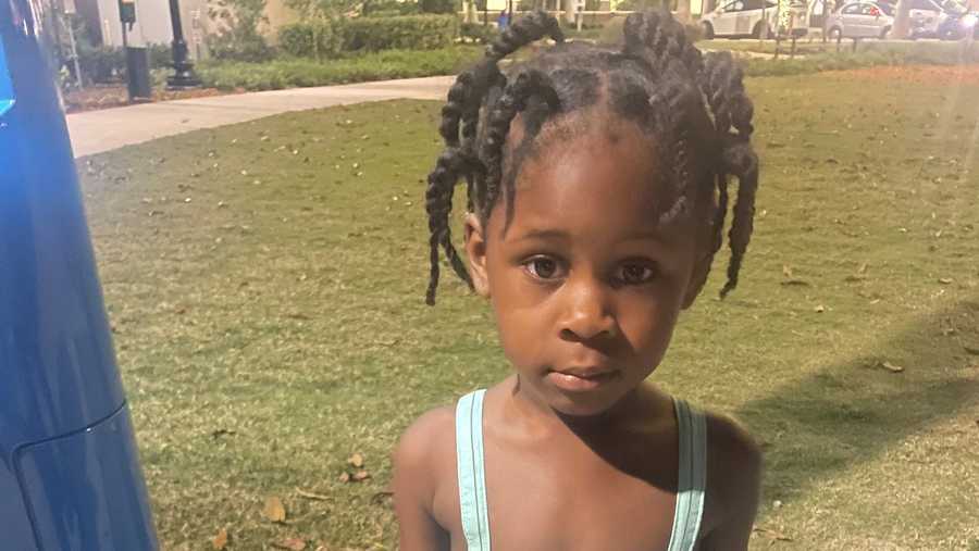 4-year-old girl found without parents
