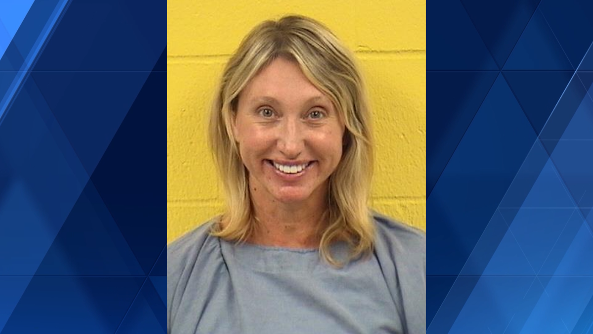 Former St. Xavier staffer who admitted to having sex with student